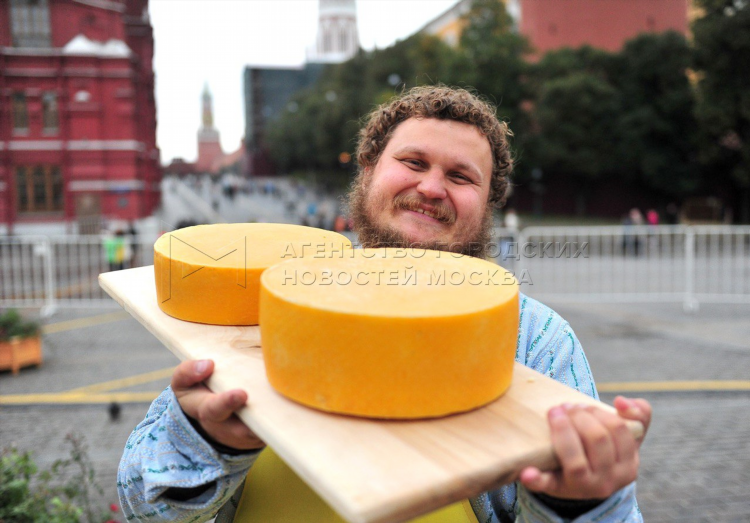Где купить вкусный сыр в москве